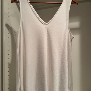 GAP White Sleeveless Shirt